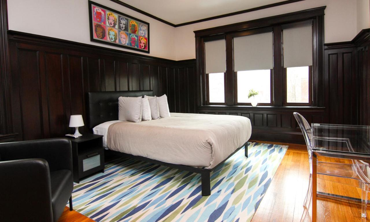 A Stylish Stay W/ A Queen Bed, Heated Floors.. #37 Brookline Exterior foto