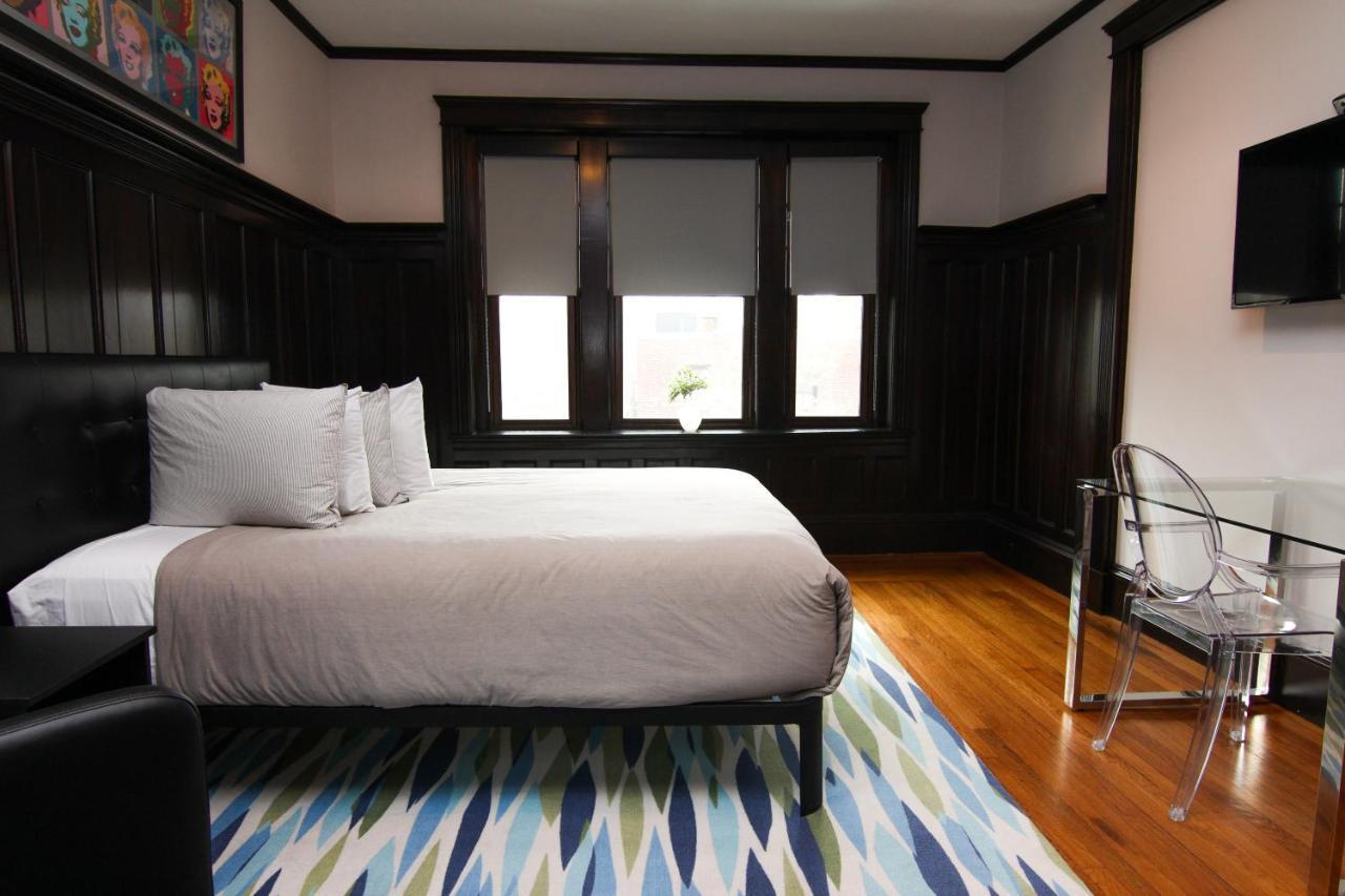A Stylish Stay W/ A Queen Bed, Heated Floors.. #37 Brookline Exterior foto